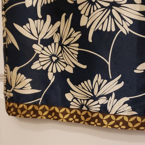 Ladies dress - Picture 5 of 13